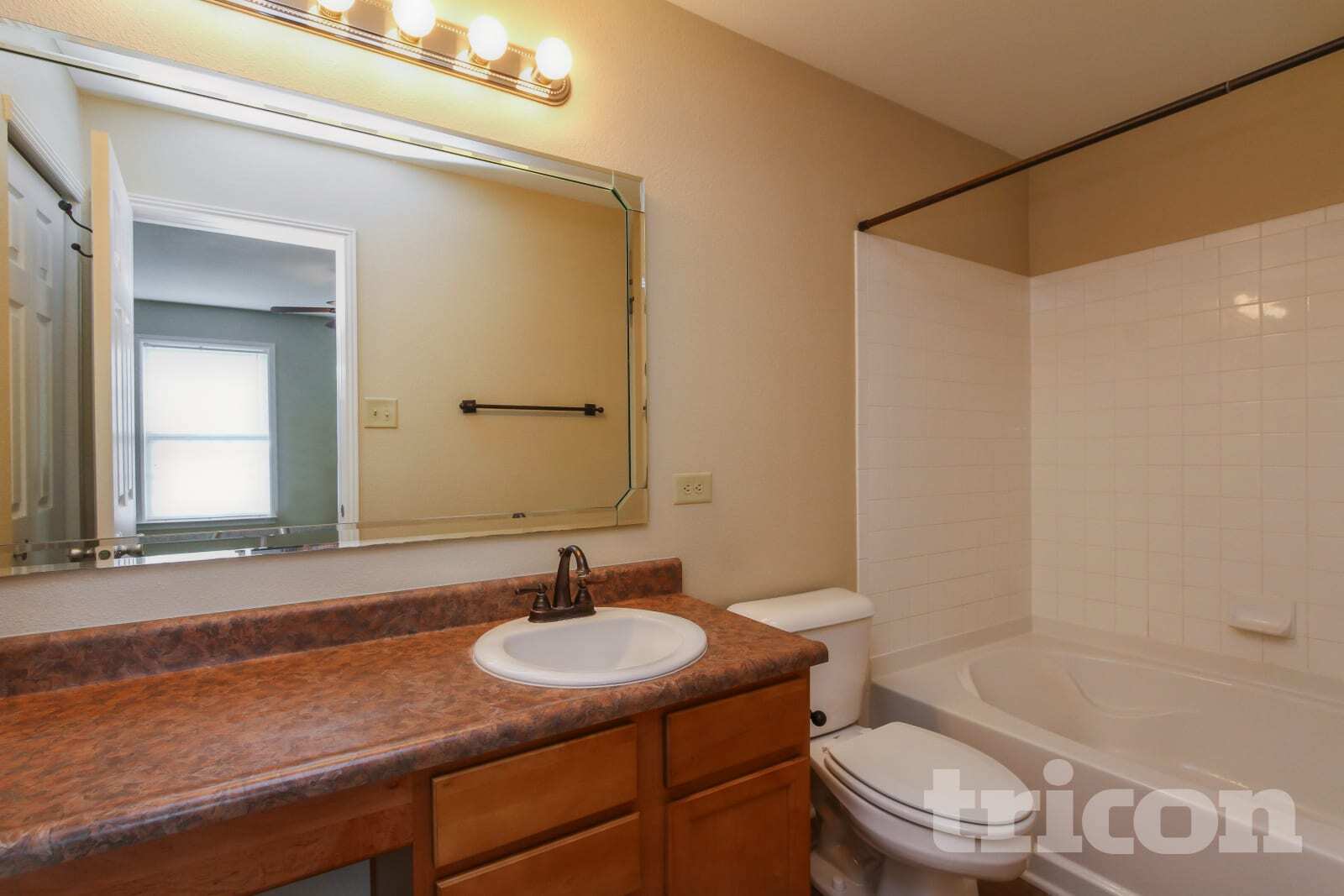 Building Photo - 15412 Gallow Ln