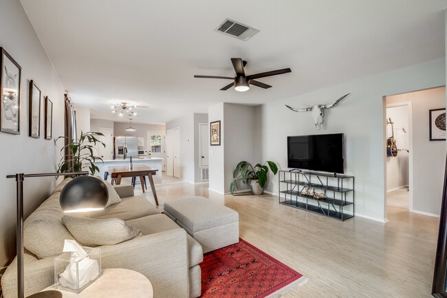 Building Photo - 5615 Steven Creek Way