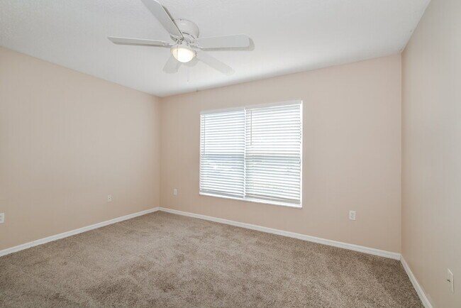 Building Photo - 16041 Wilkinson Dr