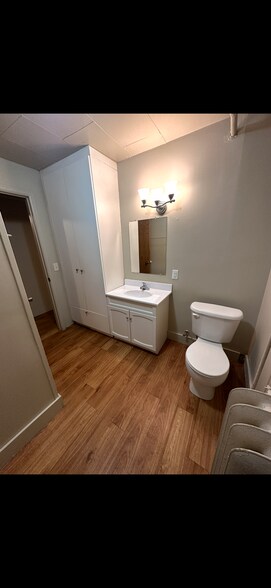 Building Photo - 711 16th St NW