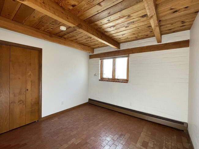 Building Photo - 311 Portrillo Dr