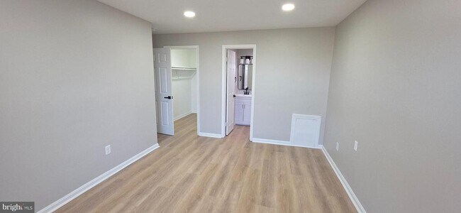 Building Photo - 3114 Banneker Dr NE