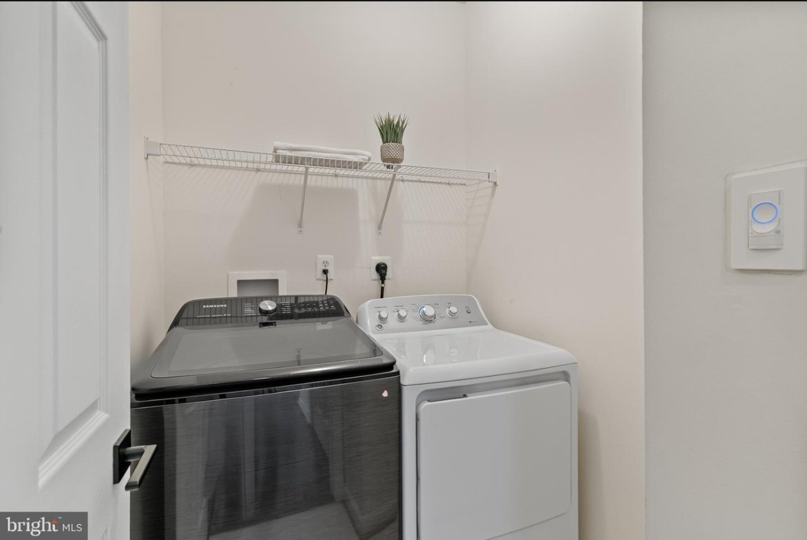 Building Photo - 13258 Maple Creek Ln