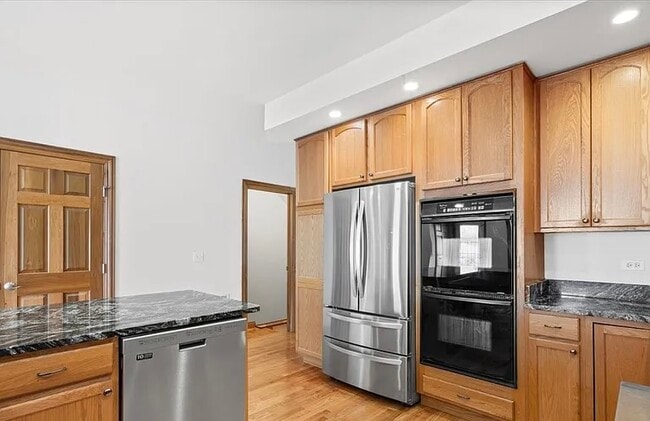 Building Photo - 5662 W Berenice Ave