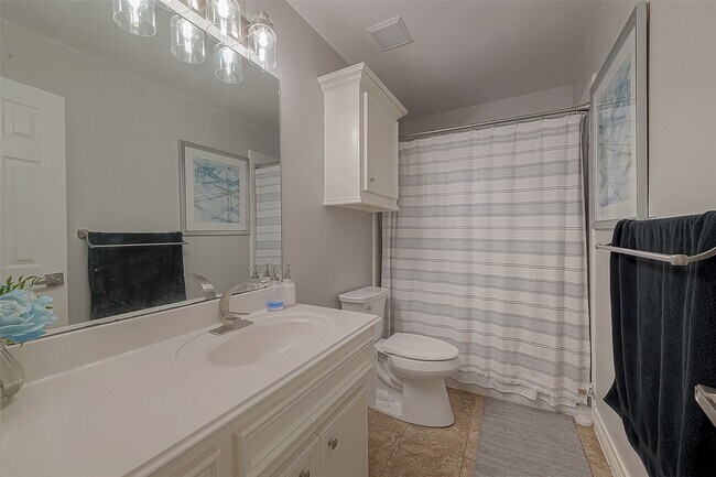 Building Photo - 8807 Stones Throw Ln