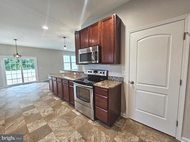 Building Photo - 270 Waterway Dr