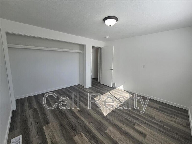 Building Photo - 12117 E 23rd Ave
