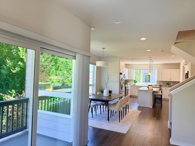 Building Photo - Like-New 4BR Corner Home w/ A/C, 2-Car Garage & Bonus Room