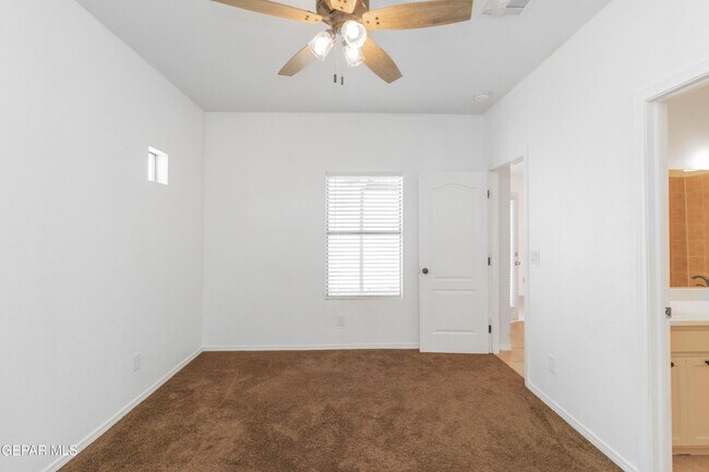 Building Photo - 14749 Sand Gate Dr