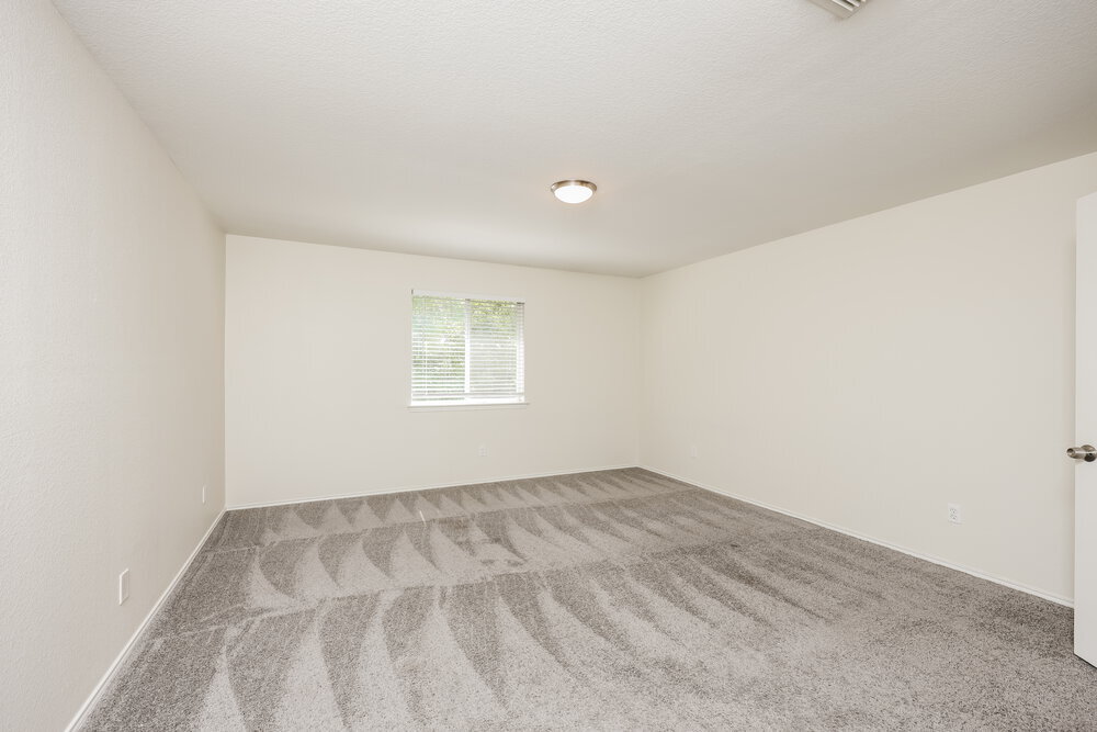 Building Photo - 2216 Overlook Ln