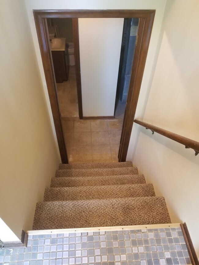 Building Photo - Great location!  3 bed, 2 bath home in southwest Omaha.