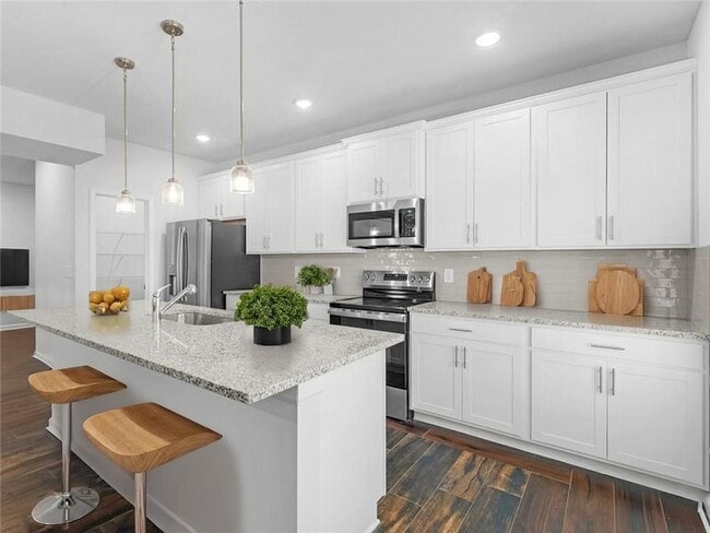 Building Photo - 223 Monarch Village Way