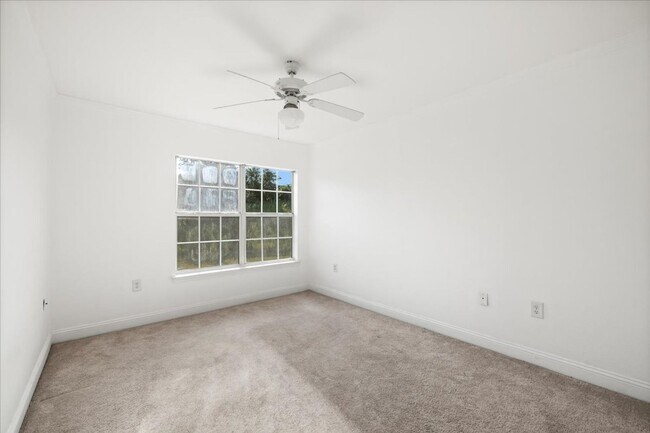 Building Photo - 606 Wingspan Way