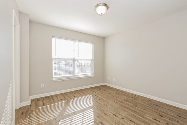Building Photo - 8051 Logan Dr