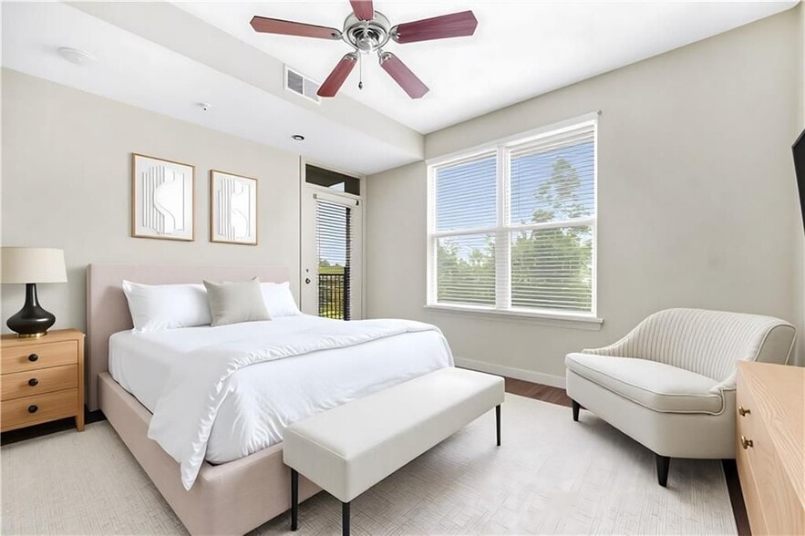 Building Photo - 390 17th St NW