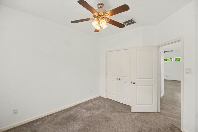 Building Photo - 3413 Omega St