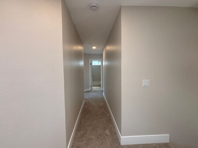 Building Photo - Bright & Upgraded 4BD/3BA Rental in San Ma...