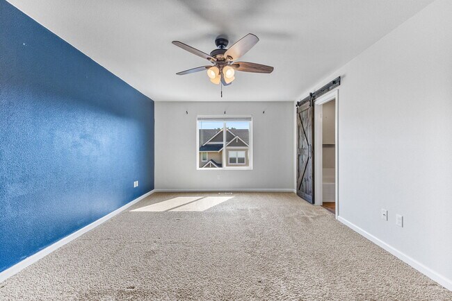 Building Photo - 856 Bear Creek Dr