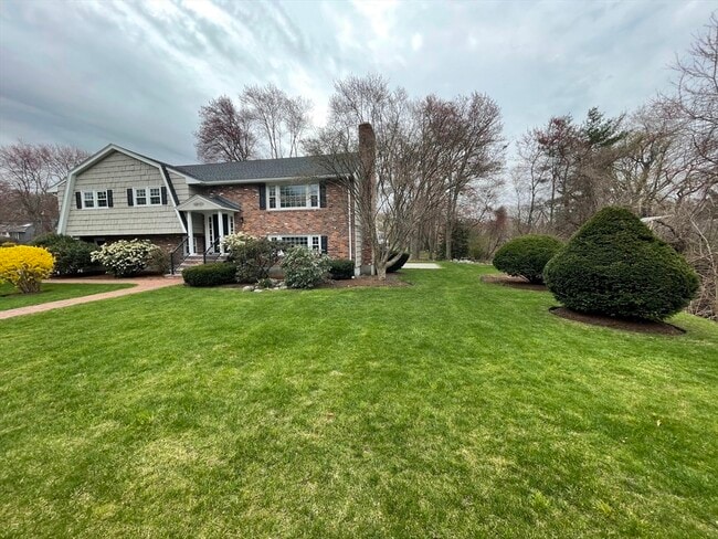 Building Photo - 2 Barrett Rd