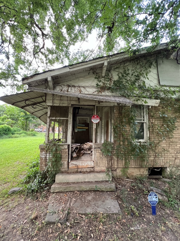 Building Photo - 1007 Walnut St