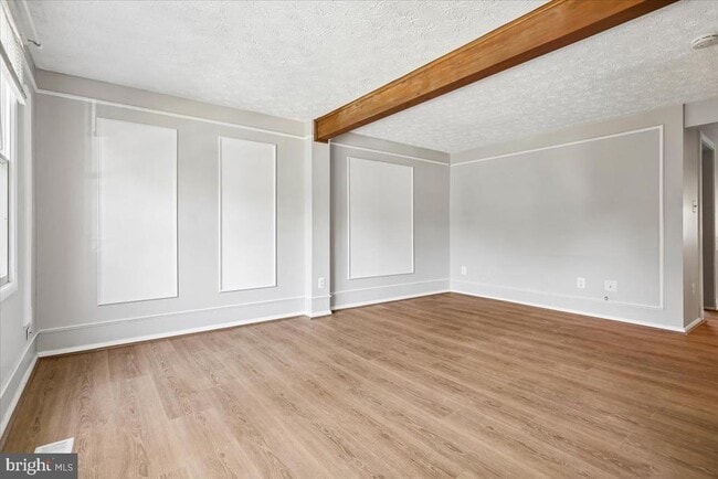 Building Photo - 5913 Spruce Run Ct