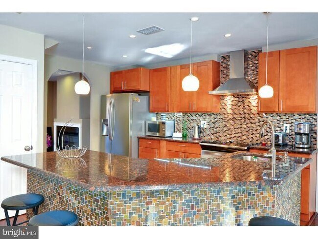 Building Photo - 1804 Worthington Dr