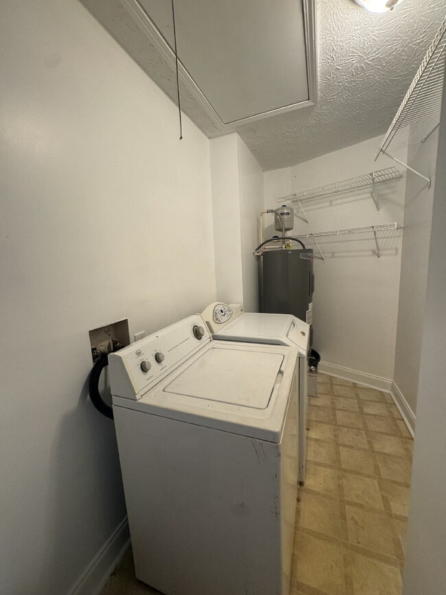 Building Photo - Brand New Rental Listing – Steps from Down...