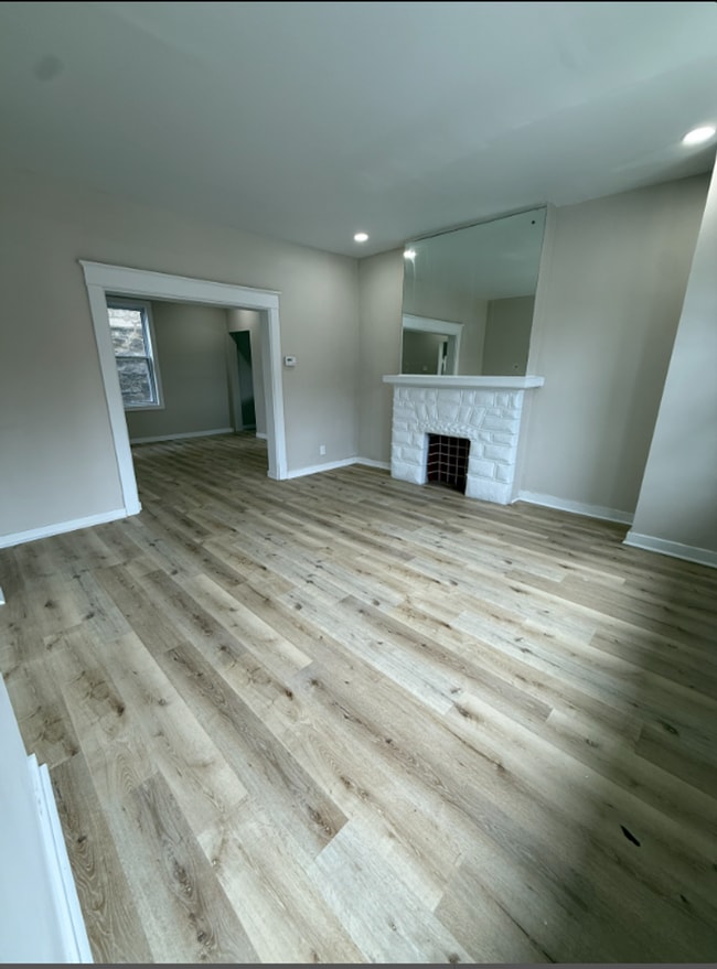 Building Photo - Giant, Newly Renovated Home in New Kensington!