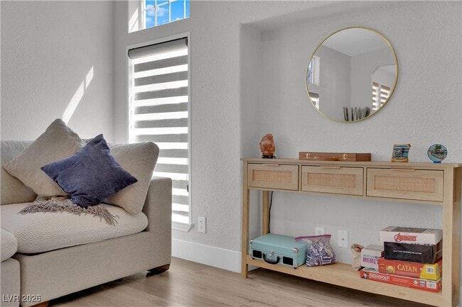 Building Photo - 6425 W Quail Ave