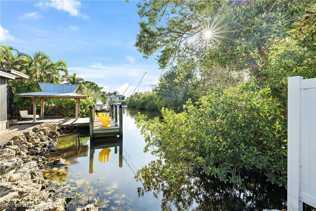 Building Photo - 2918 Poplar St