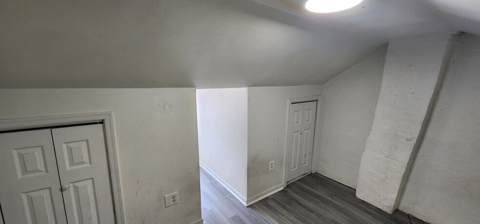 Building Photo - 1217 Cotton St