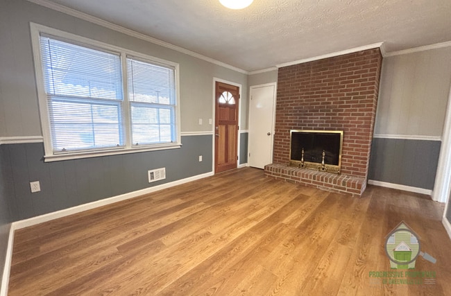 Building Photo - 17 Eula St