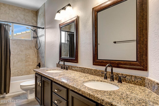 Building Photo - 4418 E Barwick Dr