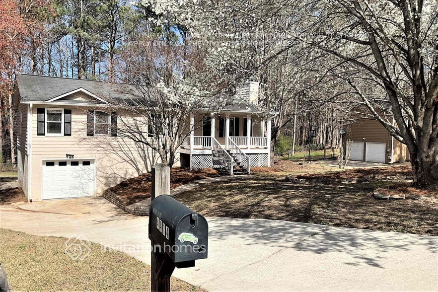 Primary Photo - 4414 Lamar Dr