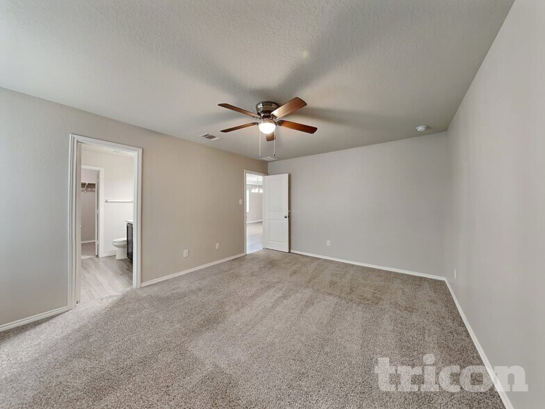 Building Photo - 7419 Coral Bells Ct