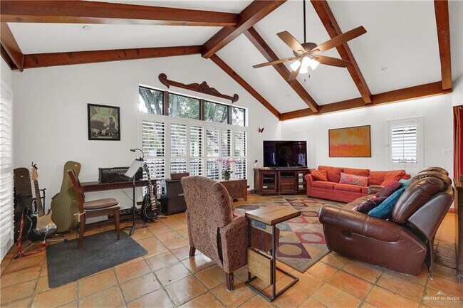 Building Photo - 24 Sunflower Ave