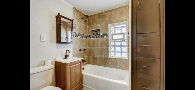 Updated Bathroom. Ceramic Tiles. New Fixtures. - 2422 W Mitchell St