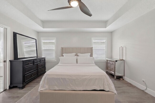 Building Photo - 6544 Adriatic Way