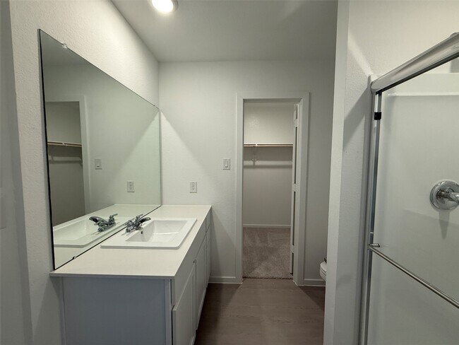 Building Photo - 3013 Blue Gem Ct