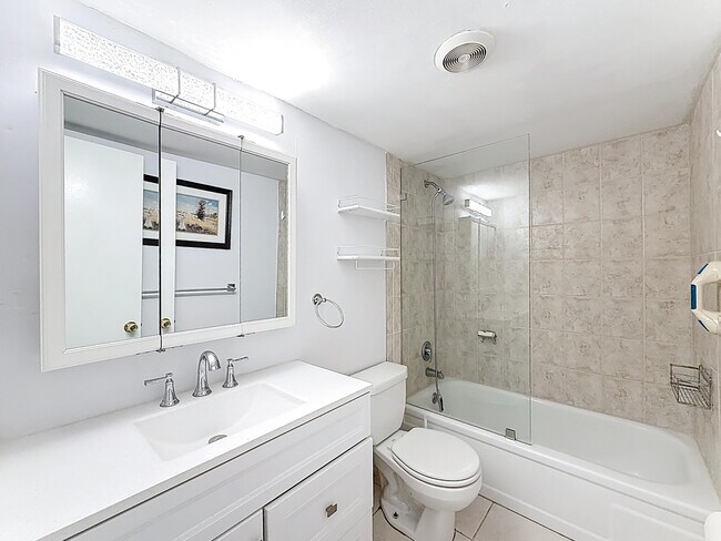 Building Photo - 755 Dotterel Rd