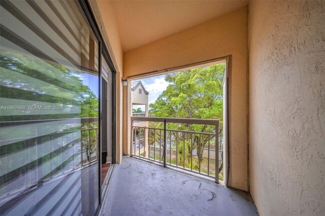 Building Photo - 8290 Lake Dr