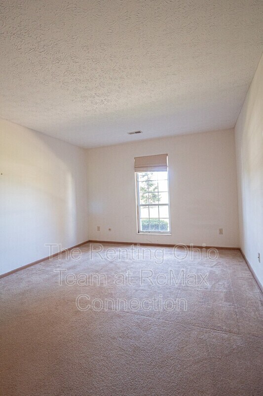 Building Photo - 6486 Reflections Dr