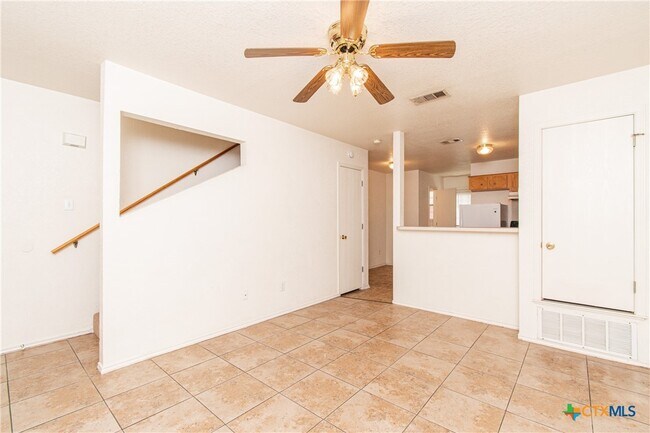 Building Photo - 4408 Deek Dr