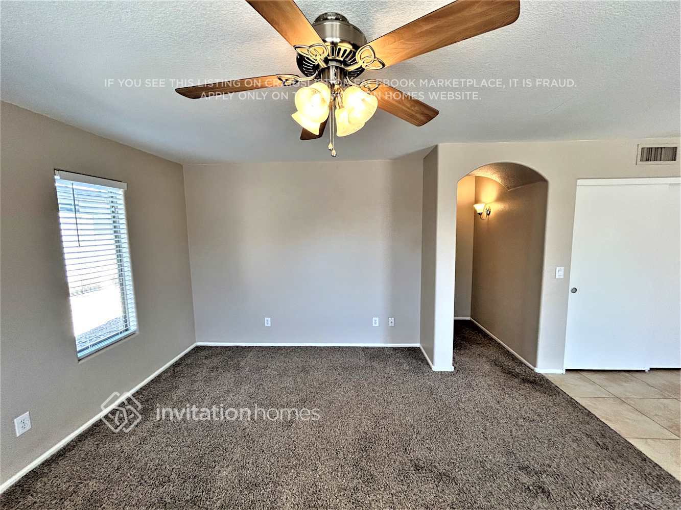 Building Photo - 16585 W Latham St