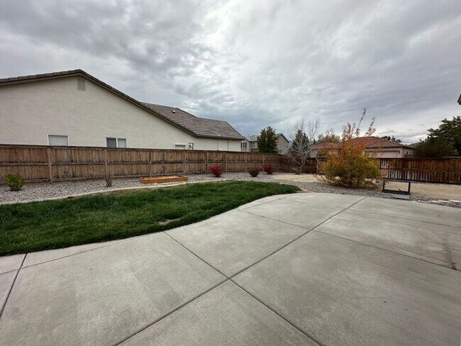 Building Photo - 10615 Summer Glen Dr