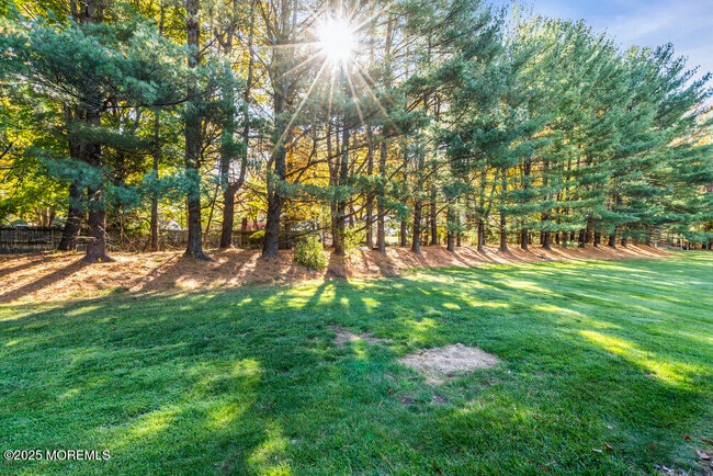 Building Photo - 438 Oak Knoll Dr