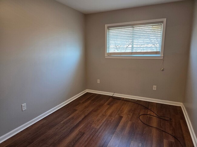 Building Photo - 561 Homestead Rd