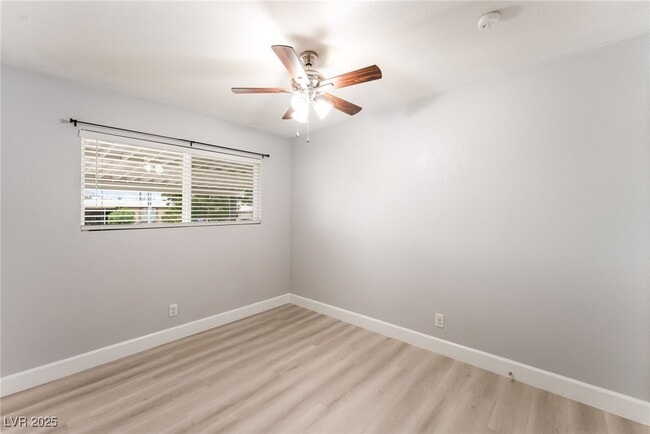 Building Photo - 2905 Kings Way