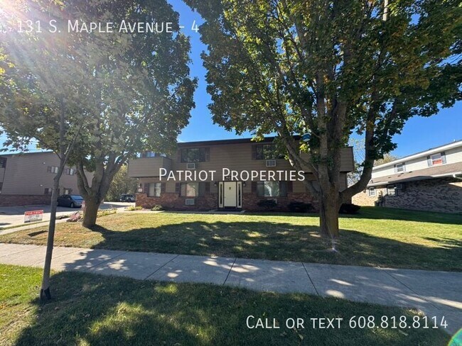 Building Photo - Conveniently Located 2 Bedroom - 1 Bath Un...