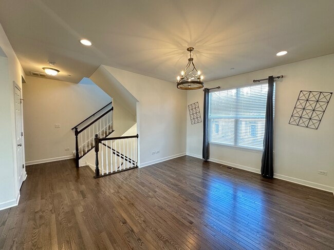 Building Photo - 1423 N Charles Ave